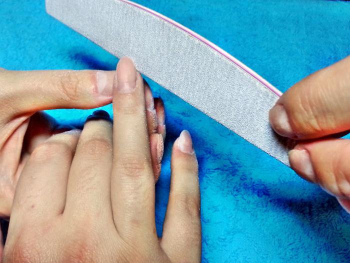 Как правильно делать коррекцию гелем. Коррекция ногтей гелем: пошаговая инструкция. Коррекция… — иллюстрация 4